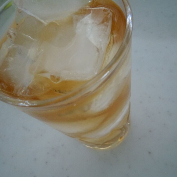 麦茶の焼酎割り